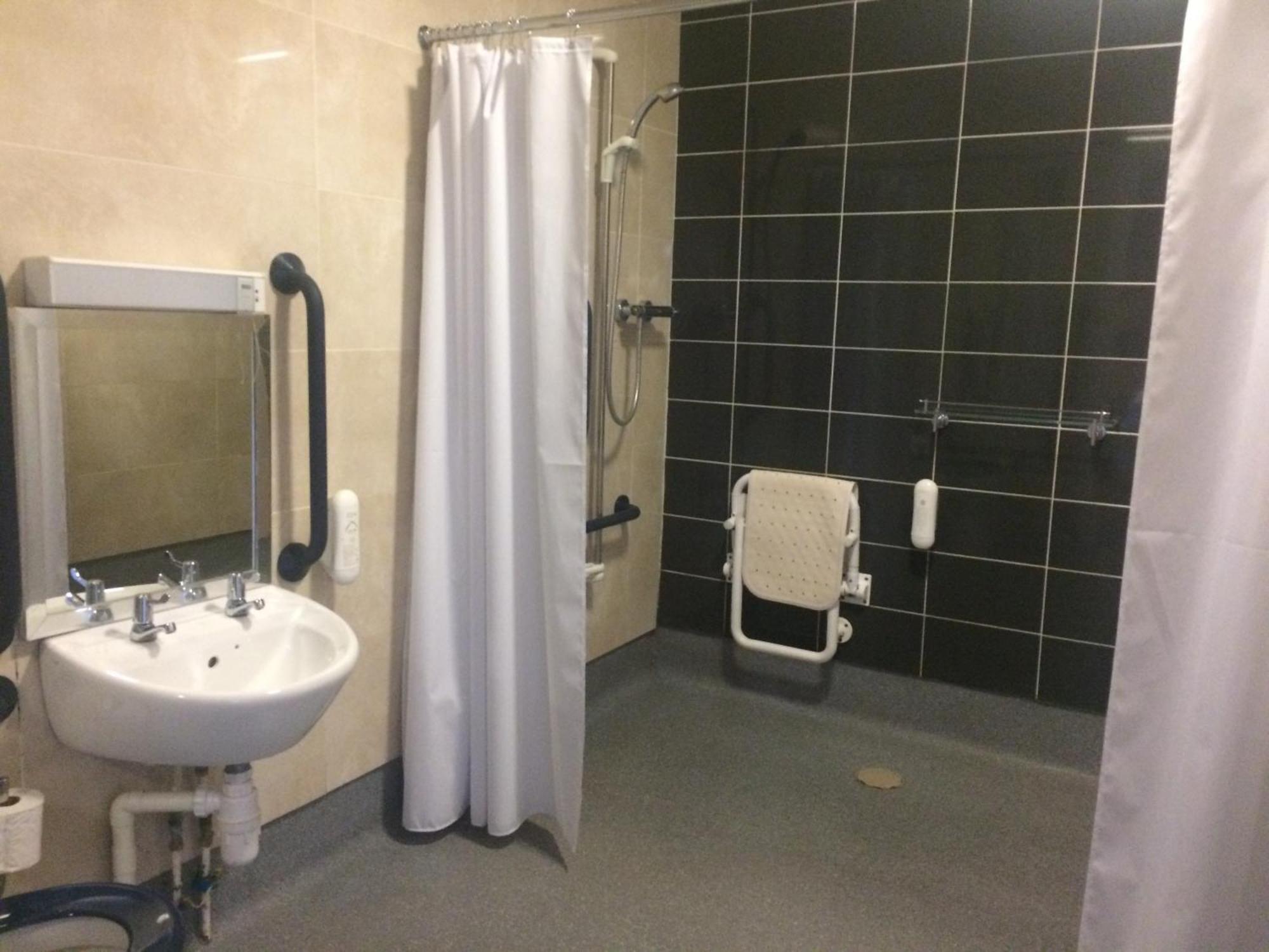 The Three Tuns Hotel Wetherspoon Thirsk Szoba fotó